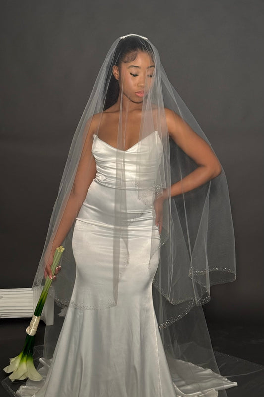 Bridal drop veil with blusher covering face – Isla veil by The White Veil, dew drop crystallized -trimmed Italian tulle